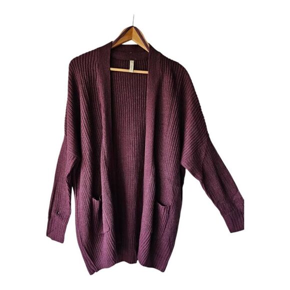 Wishlist Oversized Cable Knit Cardigan Wine Small/Medium - Picture 1 of 6